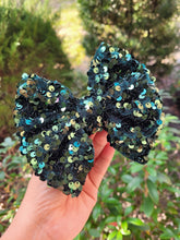 Load image into Gallery viewer, Forest Green Sequin