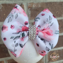 Load image into Gallery viewer, Super Puff - White floral