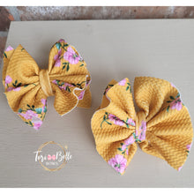Load image into Gallery viewer, Mustard Floral Shabby
