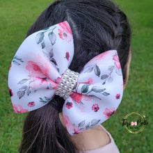 Load image into Gallery viewer, Super Puff - White floral