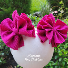 Load image into Gallery viewer, Magenta Bow