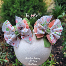 Load image into Gallery viewer, Bunny Garden Shabby