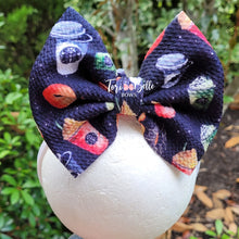 Load image into Gallery viewer, SpiderWeb Coffee Bow