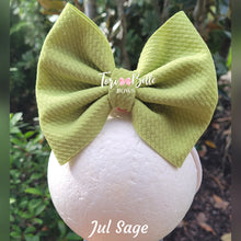 Load image into Gallery viewer, Jul Sage Bow