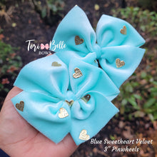 Load image into Gallery viewer, Blue Sweetheart Velvet