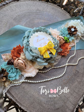 Load image into Gallery viewer, Sage Green Maternity Sash &amp; Dad Pin
