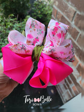 Load image into Gallery viewer, Pink Pumpkin Octapus Ribbon Bow
