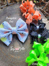 Load image into Gallery viewer, Pumpkin Dot &amp; 3 🧡🖤💚 Color Ribbon Piggies
