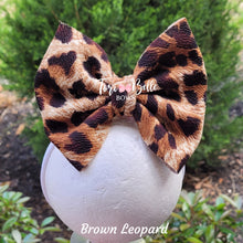Load image into Gallery viewer, Brown Leopard Bow

